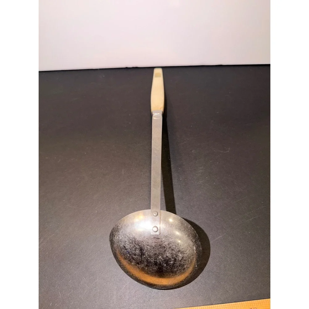 Vintage KAI 18 Stainless Japan Soup Ladle Floral Cream Handle Retro Mid Century